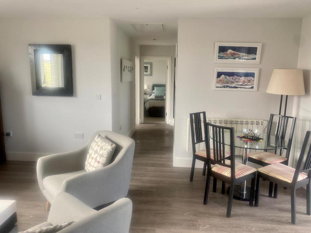 2 Bedroom Cottage Sleeps 4 With Hot-Tub, & Shared Pool Use Sennen Exterior foto